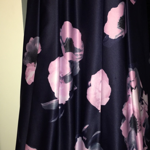 Prom Dress - Picture 2 of 7